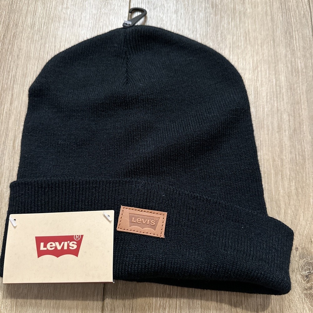 NEW Levi's Men's Black Comfy Leather Logo Patch Hero Beanie Hat One Size